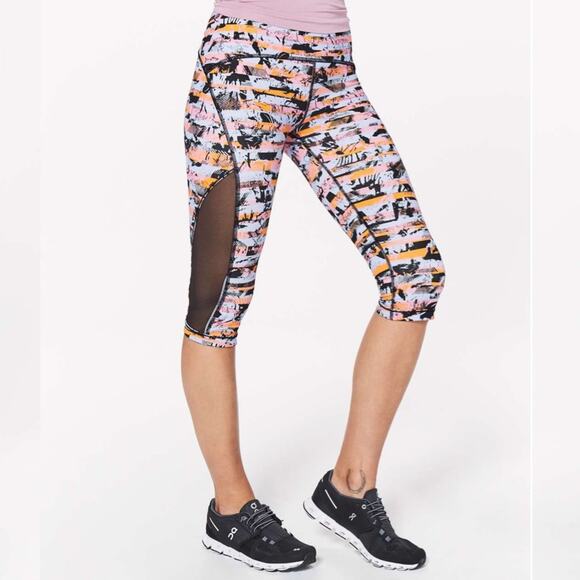 Lululemon Sun Runner Crop 17” Size 2 - Picture 2 of 10